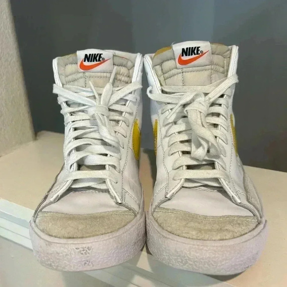 Nike Blazer 77 Mid DJ3050-101 Essential White Opti Yellow Sneakers US Women's 8 - Picture 7 of 9